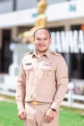 ว่าที่ร้อยตรีสถาพร มั่นสงฆ์